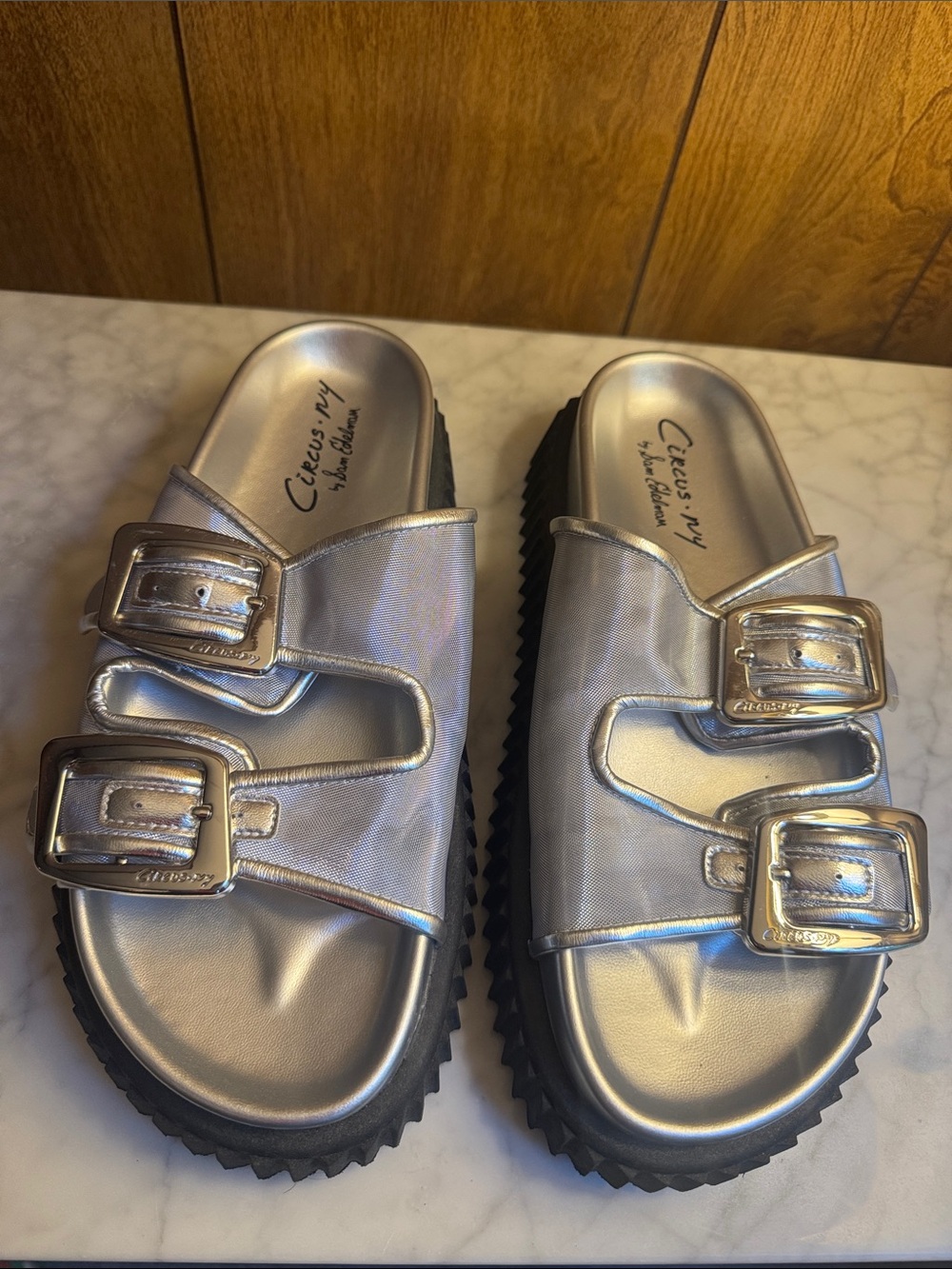 Circus by Sam Edelman Women’s Metallic Silver Double Buckle Slide Sandals Size 8
